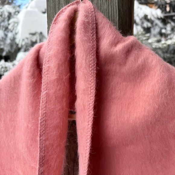 Alpaca Camargo Soft & Fuzzy Scarf – 🇵🇪 Made in Peru 🇵🇪 - Picture 5 of 8